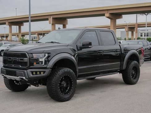 Used 2019 Ford F150 Raptor w/ Equipment Group 802A Luxury AWD/4WD image 18