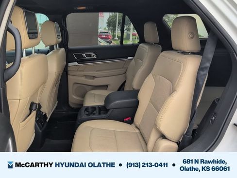 Used 2017 Ford Explorer Limited w/ Equipment Group 303A AWD/4WD image 6