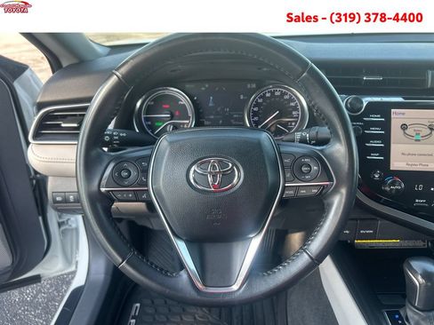 Certified 2020 Toyota Camry XLE FWD image 15