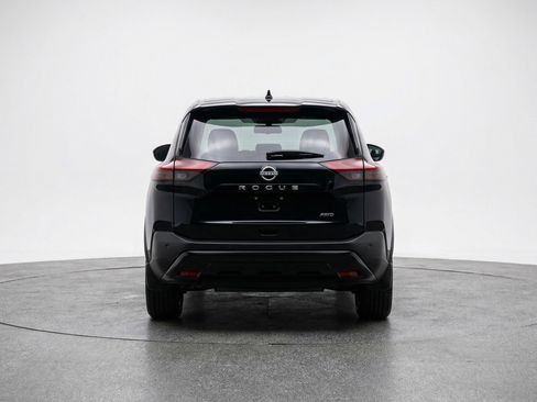 Used 2025 Nissan Rogue SV AWD/4WD image 7