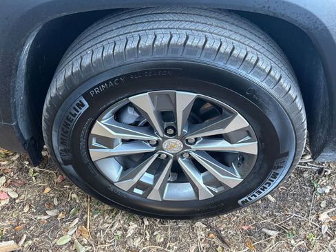 Used 2025 Chevrolet Equinox LT image 30