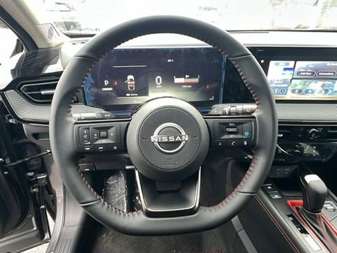 New 2025 Nissan Kicks SR w/ Illumination Package image 28