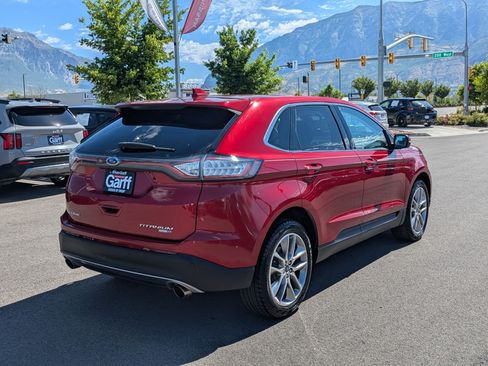 Used 2017 Ford Edge Titanium w/ Technology Package AWD/4WD image 3