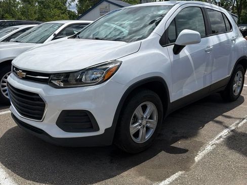 Used 2020 Chevrolet Trax LS w/ Tint and Cruise Package AWD/4WD image 1