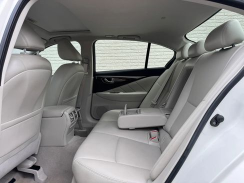 Used 2018 INFINITI Q50 Luxe w/ Essential Package (3.0T Luxe) RWD image 18