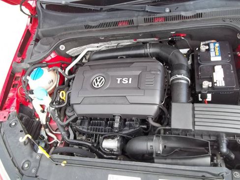 Used 2015 Volkswagen Jetta SE FWD image 14