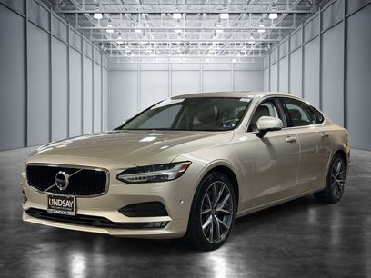 Used 2018 Volvo S90 T6 Momentum w/ Convenience Package