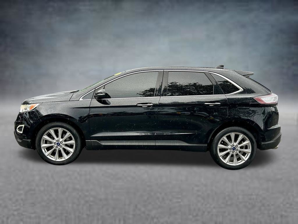 Used 2018 Ford Edge Titanium w/ Equipment Group 302A AWD/4WD image 8