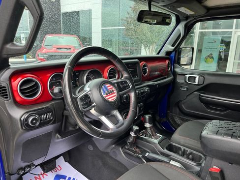 Used 2018 Jeep Wrangler Unlimited Rubicon AWD/4WD image 5