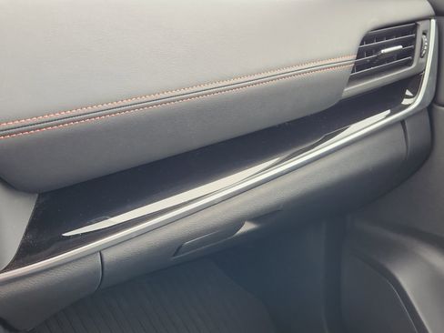 Used 2025 Nissan Rogue SV image 23