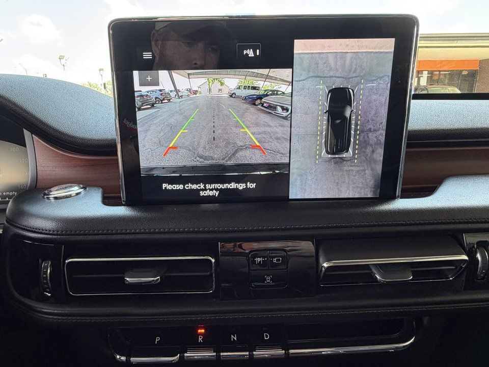 Used 2020 Lincoln Aviator Reserve w/ Equipment Group 202A AWD/4WD image 22