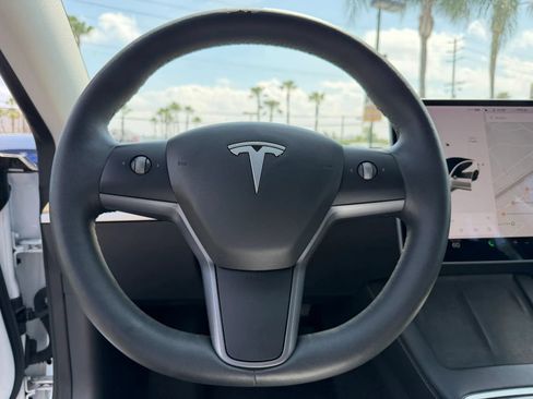 Used 2022 Tesla Model 3 RWD image 14