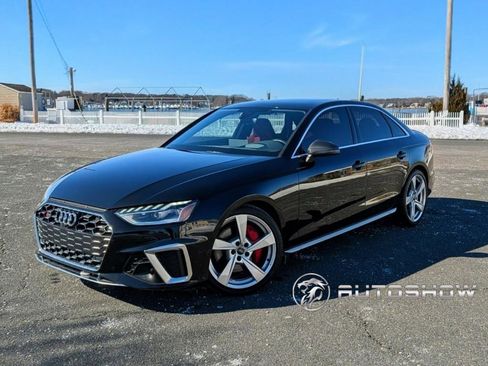 Used 2021 Audi S4 Prestige image 1