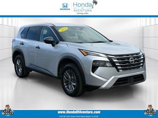Used 2024 Nissan Rogue S AWD/4WD video 1