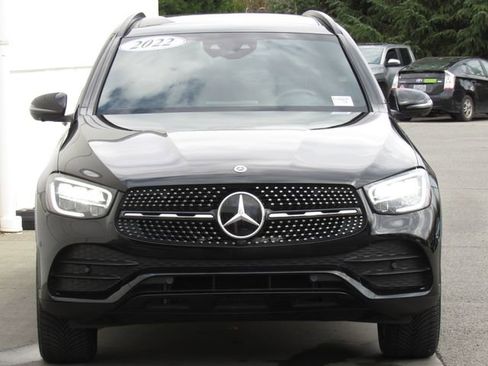 Used 2022 Mercedes-Benz GLC 300 4MATIC image 3