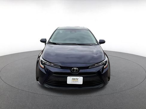 Used 2025 Toyota Corolla LE image 4