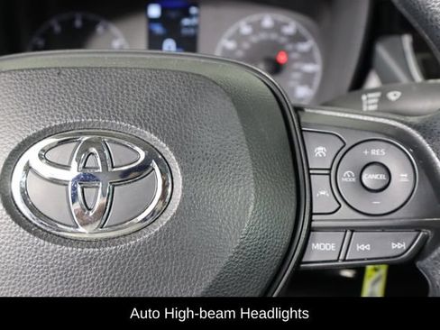 Used 2025 Toyota Corolla LE FWD image 9