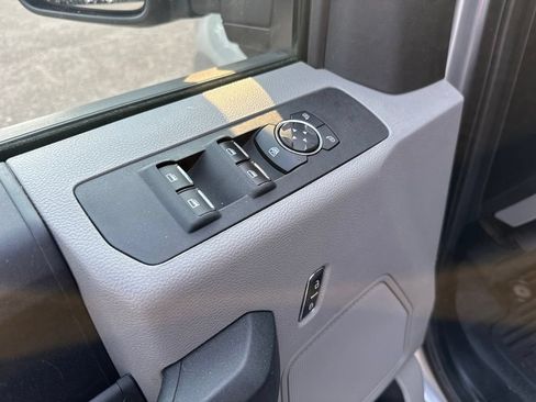 Used 2020 Ford F250 XL w/ STX Appearance Package AWD/4WD image 11