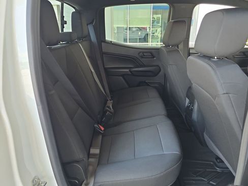 Used 2024 Chevrolet Colorado W/T RWD image 26