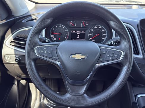 Used 2024 Chevrolet Malibu LT FWD image 24