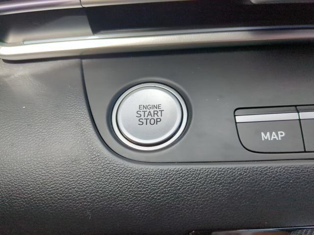 Used 2025 Hyundai Elantra SEL FWD image 33