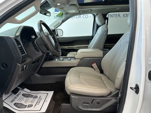 Used 2019 Ford Expedition Limited w/ Equipment Group 301A AWD/4WD image 11