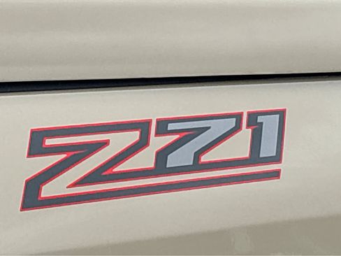 Used 2022 Chevrolet Colorado Z71 image 26