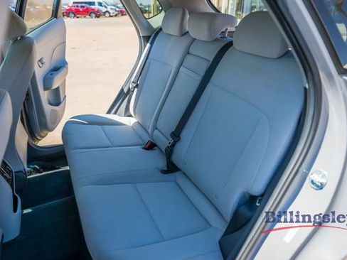 Used 2025 Hyundai Kona SEL image 11