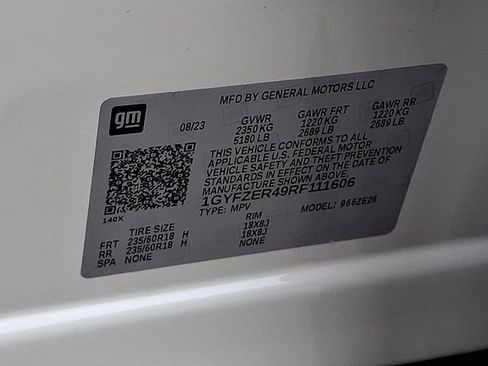 Used 2024 Cadillac XT4 Sport w/ Cold Weather Package image 35