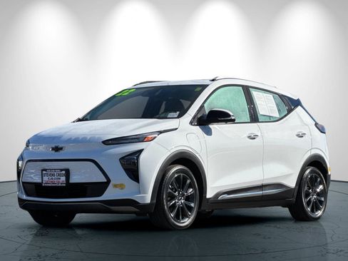 Used 2022 Chevrolet Bolt EUV Premier w/ Launch Edition image 8