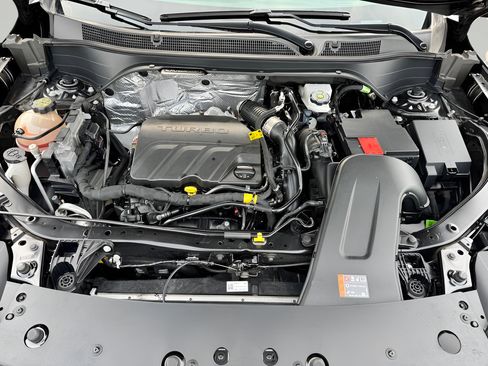 Used 2024 Chevrolet Trax LS FWD image 9