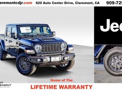 New 2025 Jeep Gladiator Sport
