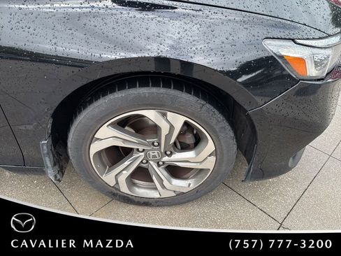 Used 2018 Honda Accord EX-L image 21