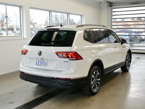 Used 2022 Volkswagen Tiguan S image 6
