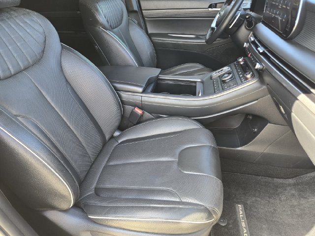 Used 2024 Hyundai Palisade Limited FWD image 14