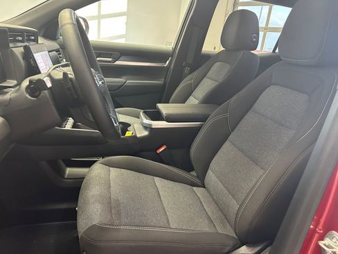 Used 2025 GMC Terrain Elevation image 22