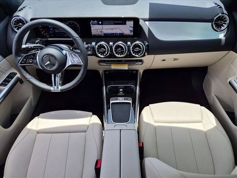 New 2026 Mercedes-Benz GLA 250 image 14