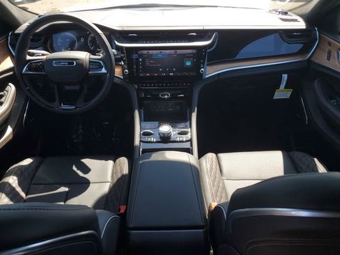 New 2026 Jeep Grand Cherokee Summit image 18