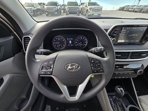Used 2020 Hyundai Tucson SE image 14