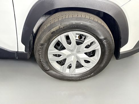 Used 2026 Toyota Corolla Cross L FWD image 31