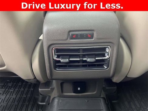 Used 2022 Lincoln Corsair AWD w/ Premium Package image 18