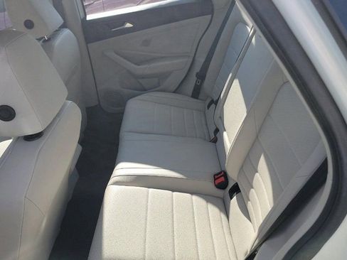 Used 2024 Volkswagen Jetta SE image 10