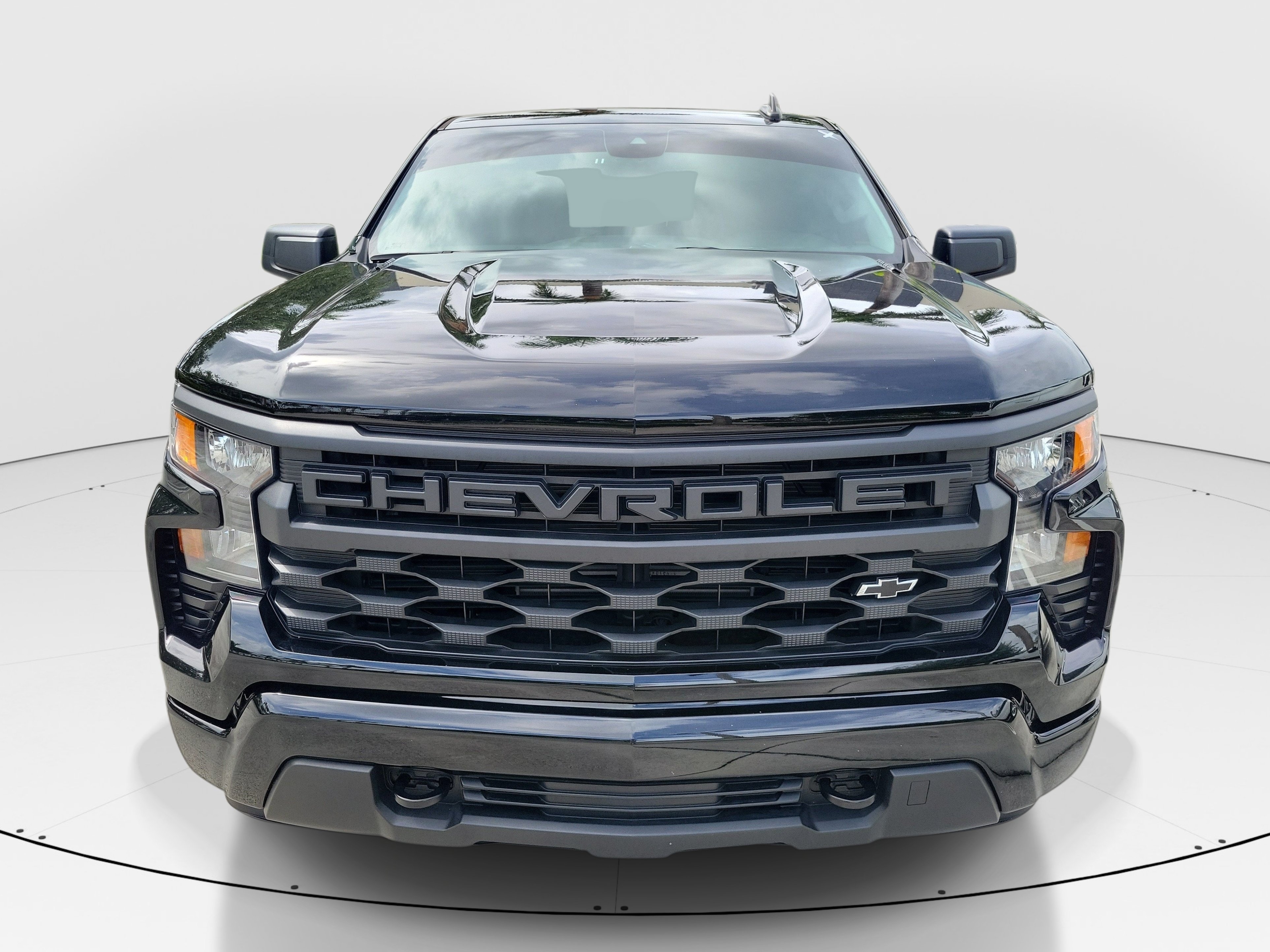 Used 2025 Chevrolet Silverado 1500 Custom w/ Turbomax Blackout Package RWD image 3