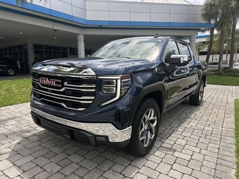 Used 2022 GMC Sierra 1500 SLT w/ SLT Premium Plus Package AWD/4WD image 21