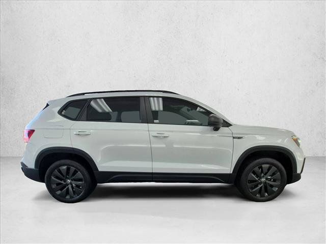 Used 2023 Volkswagen Taos S FWD image 4