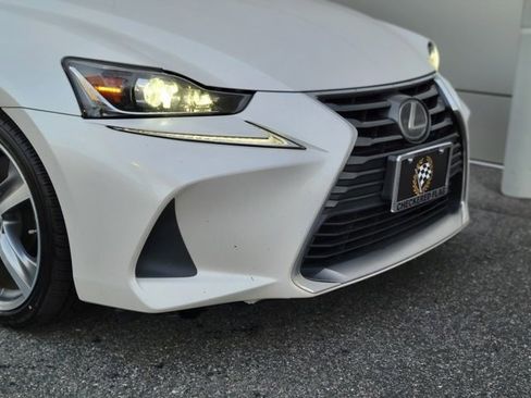 Used 2018 Lexus IS 300 AWD image 42