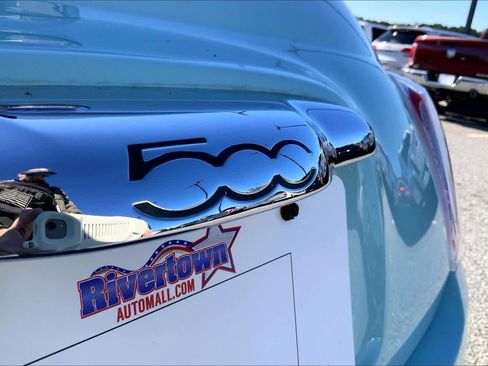 Used 2017 FIAT 500 Lounge image 9