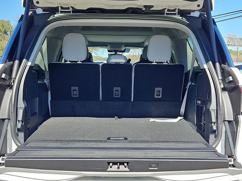 New 2025 Lincoln Navigator L Black Label image 30