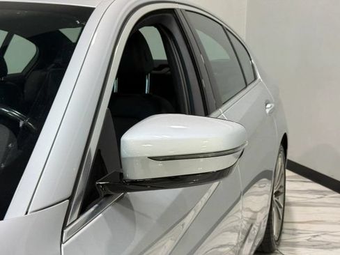 Used 2018 BMW 530i RWD image 9