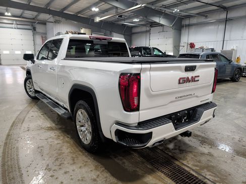 Used 2022 GMC Sierra 1500 Denali image 4